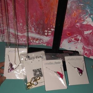 Bulk sale 8 necklaces brand new resale $180